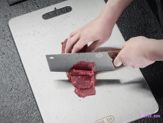 不锈钢菜板能剁肉馅和砍骨头吗？