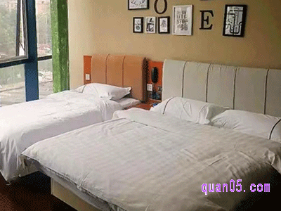 美团订房怎么联系房东